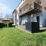 Rhoenhaus Mit Kreuzbergblick Bed and Breakfast 3*
