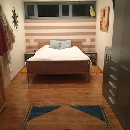 Rhoenhaus Mit Kreuzbergblick Bed & Breakfast Bischofsheim an der Rhoen