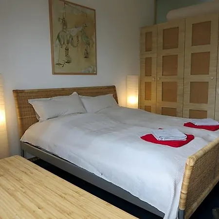 Bed & Breakfast Rhoenhaus Mit Kreuzbergblick