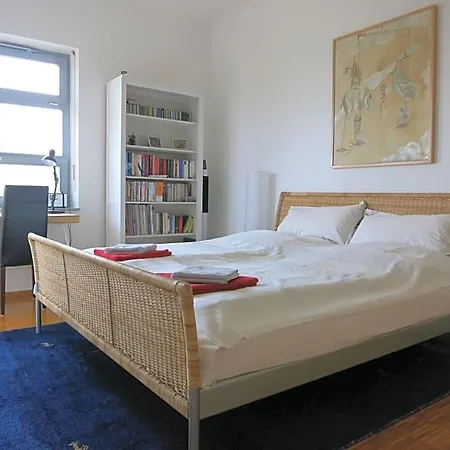 Rhoenhaus Mit Kreuzbergblick Bed & Breakfast 3*